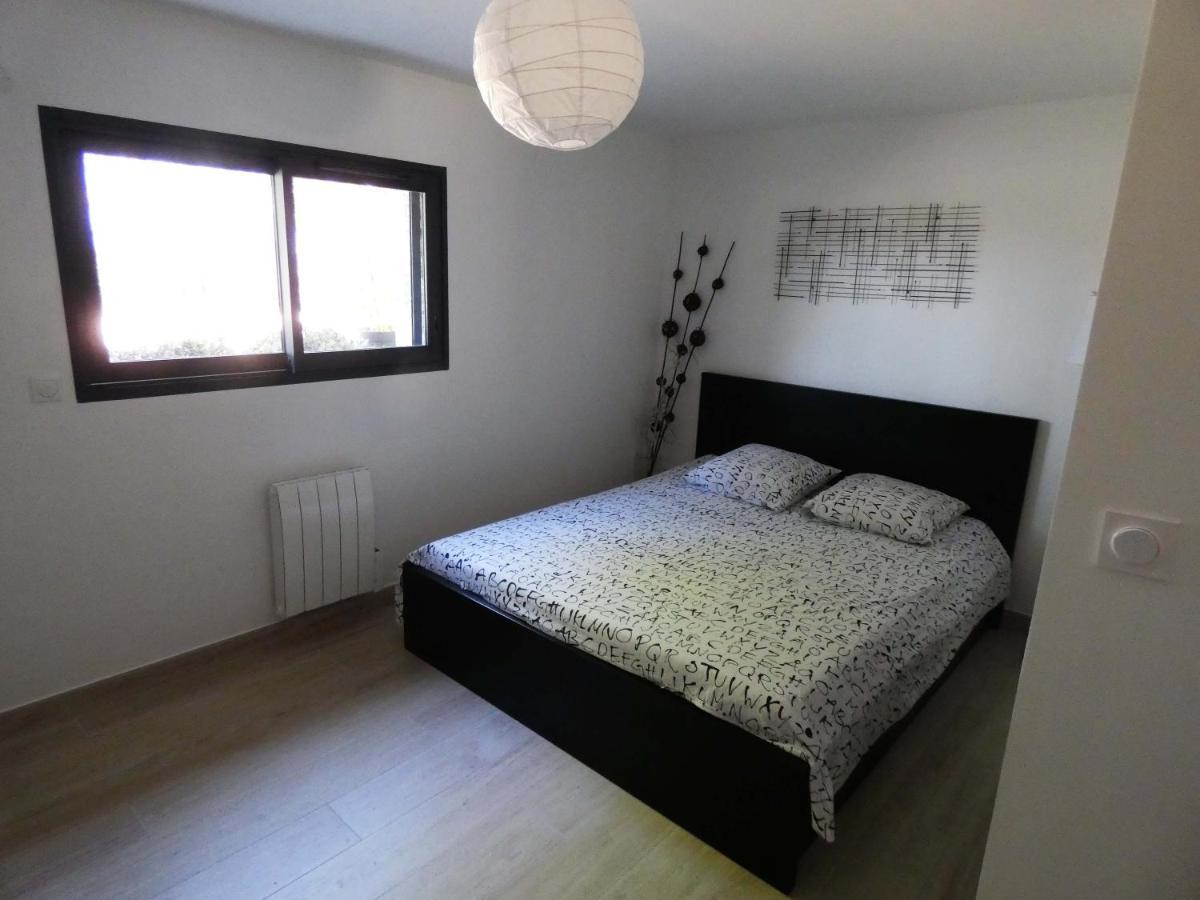 Proche Lac Du Salagou, Chambre Agreable Avec Salle D'Eau Et Wc Prive Lacoste  Εξωτερικό φωτογραφία